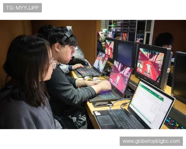 在首页ag亚太娱乐官网找到丰富的赛事信息和实时比赛直播，享受激烈的电竞盛宴